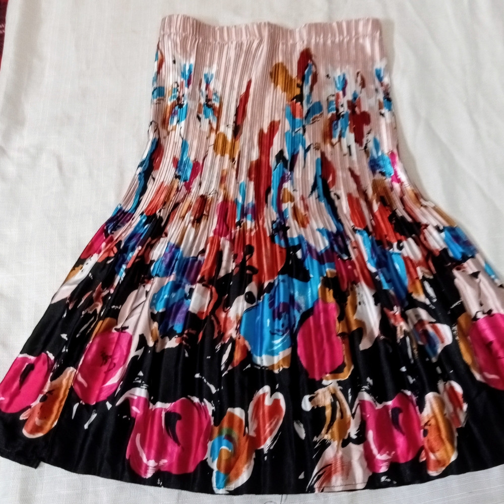 Milano A-Line Pleated Midi Skirt in Pink and Cream